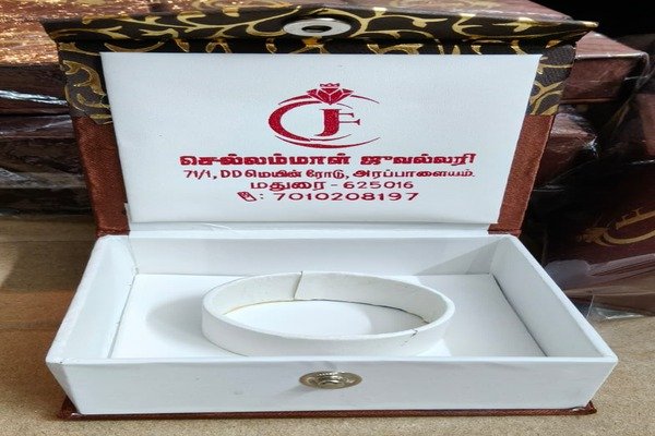 bangle box Open
